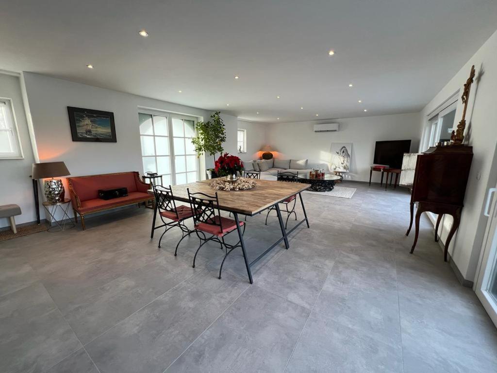 Hannut Horse Lodge De Belian מראה חיצוני תמונה